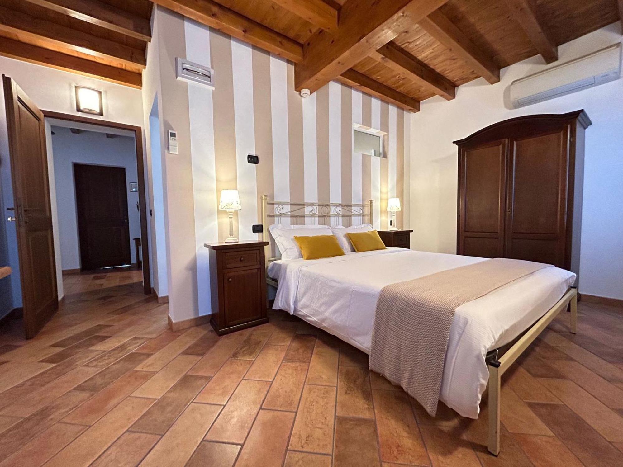 Locanda Corte Ruspecchio Bed & Breakfast Quattro Castella Ngoại thất bức ảnh